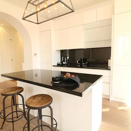 Beautiful 3 Bedroom Carlton Canada 403 דירה קאן